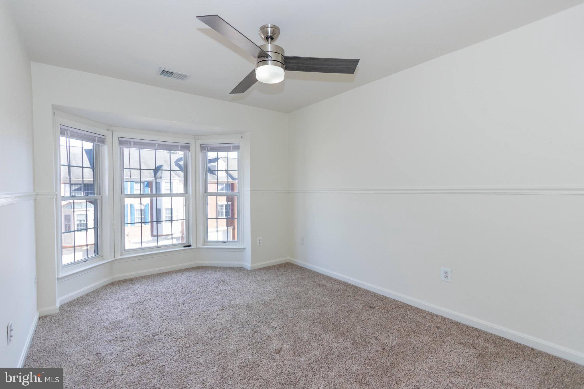 HIGHLAND OAKS - Residential Lease