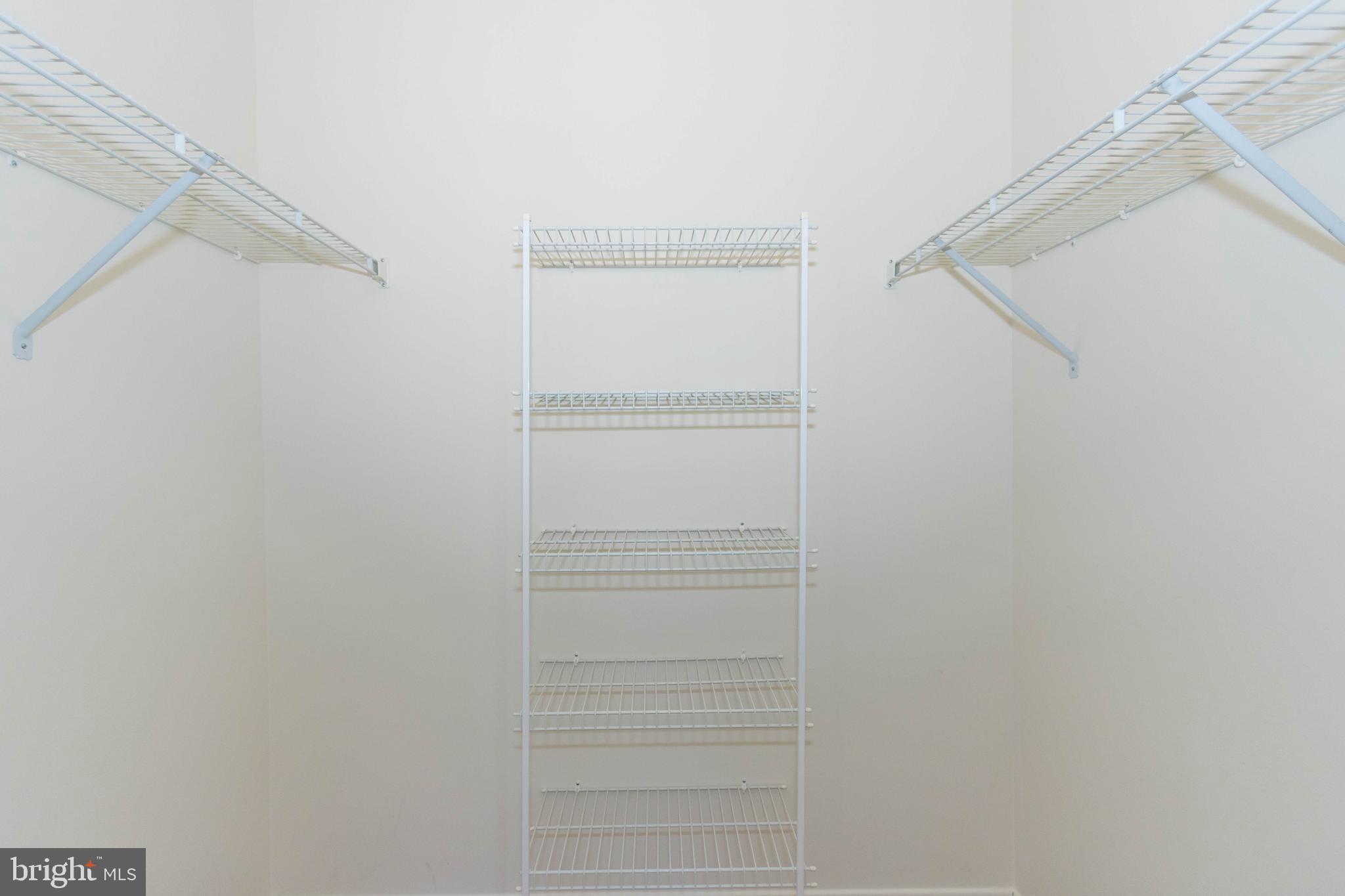 HIGHLAND OAKS - Residential Lease