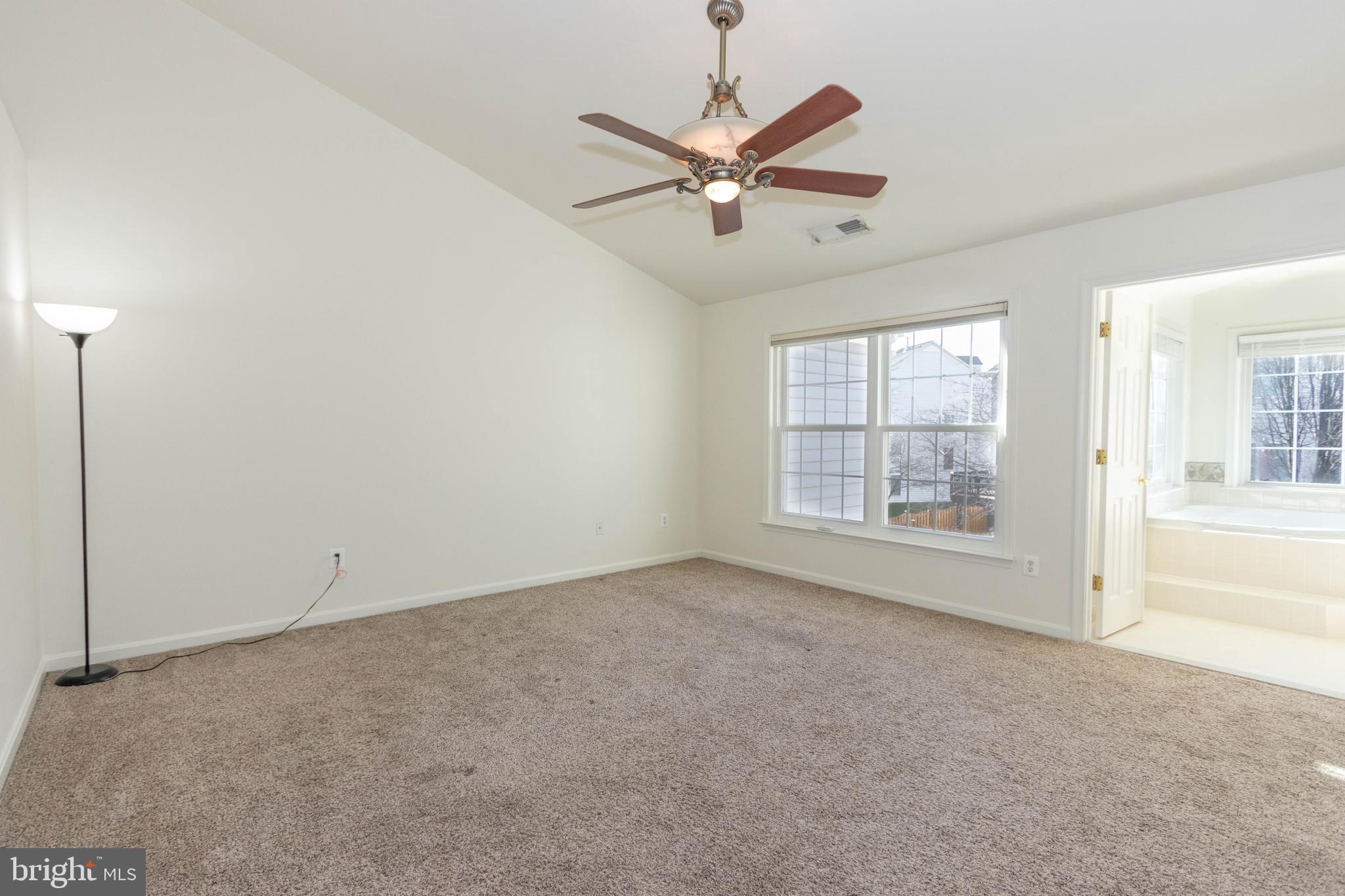 HIGHLAND OAKS - Residential Lease