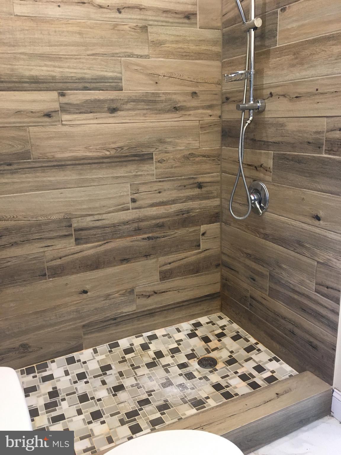 COBBS CREEK - Residential Lease