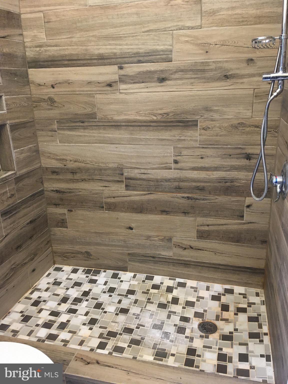 COBBS CREEK - Residential Lease