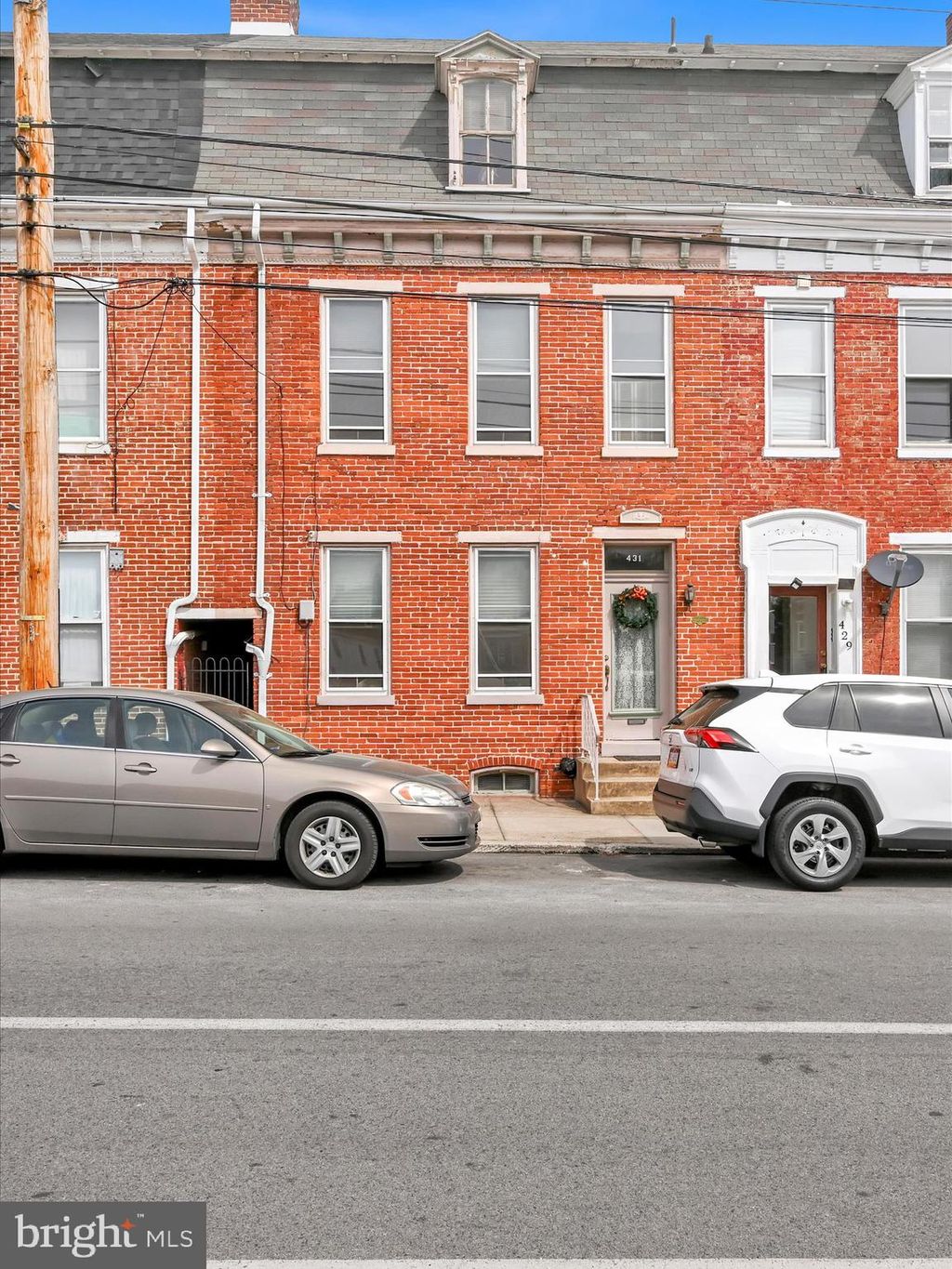 Photo of 431 W King Street, YORK, PA 17401 (MLS # PAYK2092590)