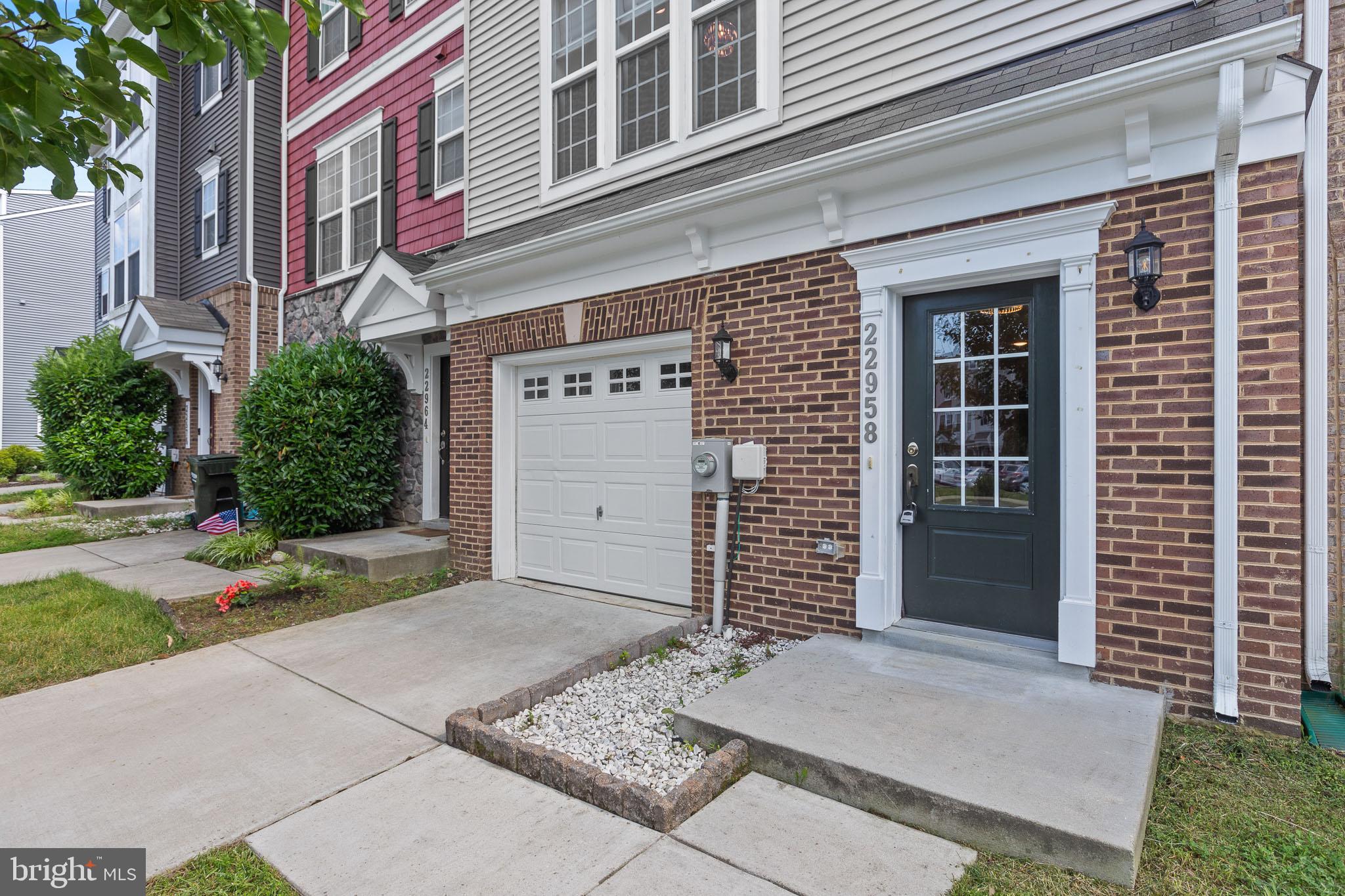 22958 MOUNTAIN LAUREL LANE