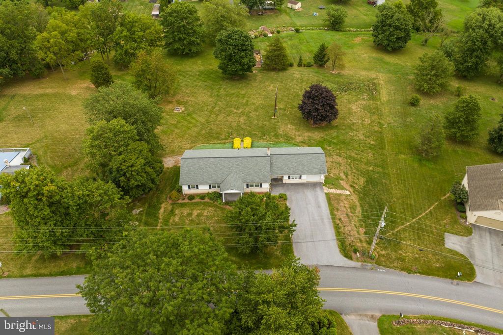 Photo of 1042 Beam Road, Denver, PA 17517 (MLS # PALA2042202)