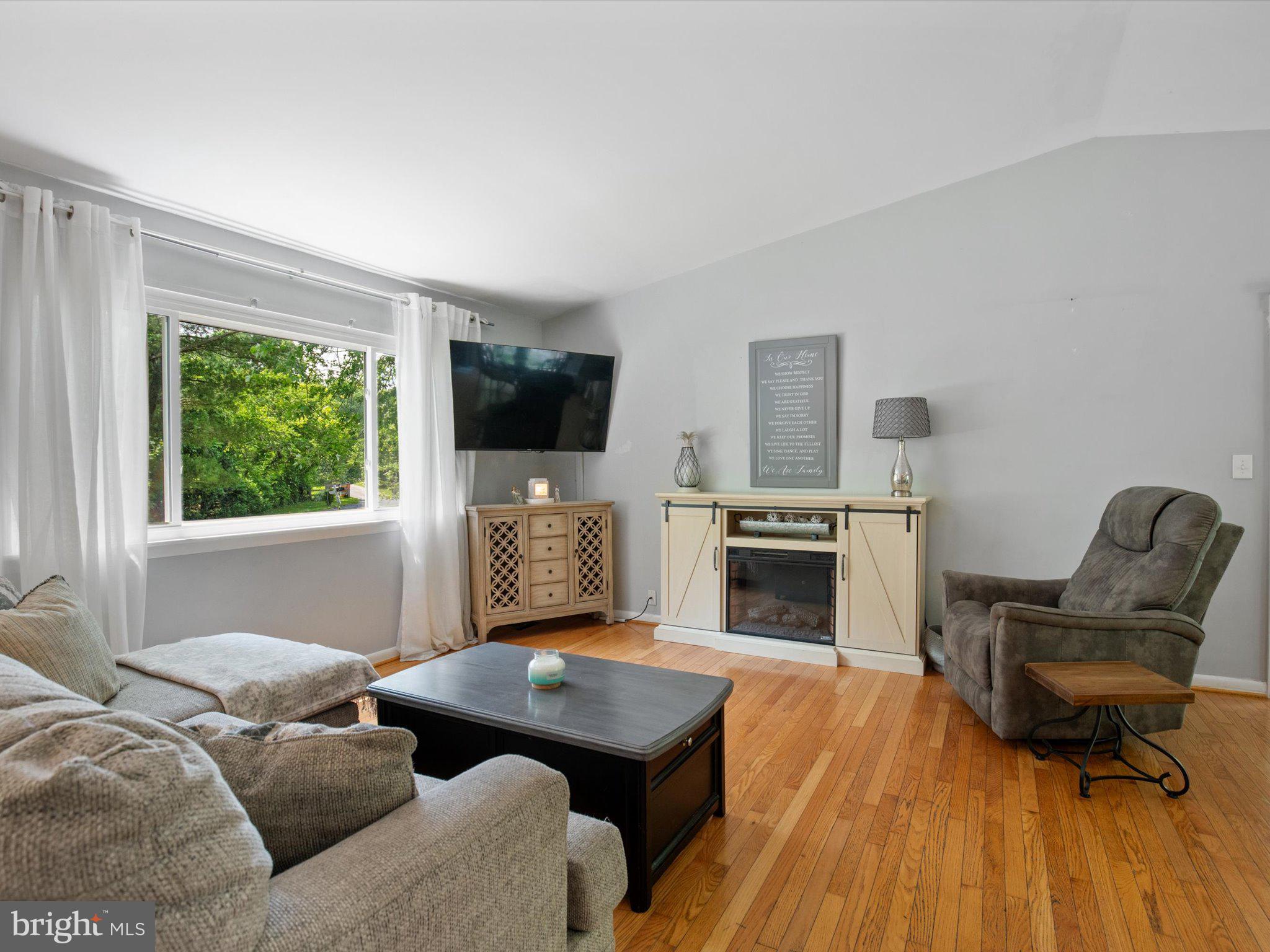 LOTHIAN WOODS - Residential