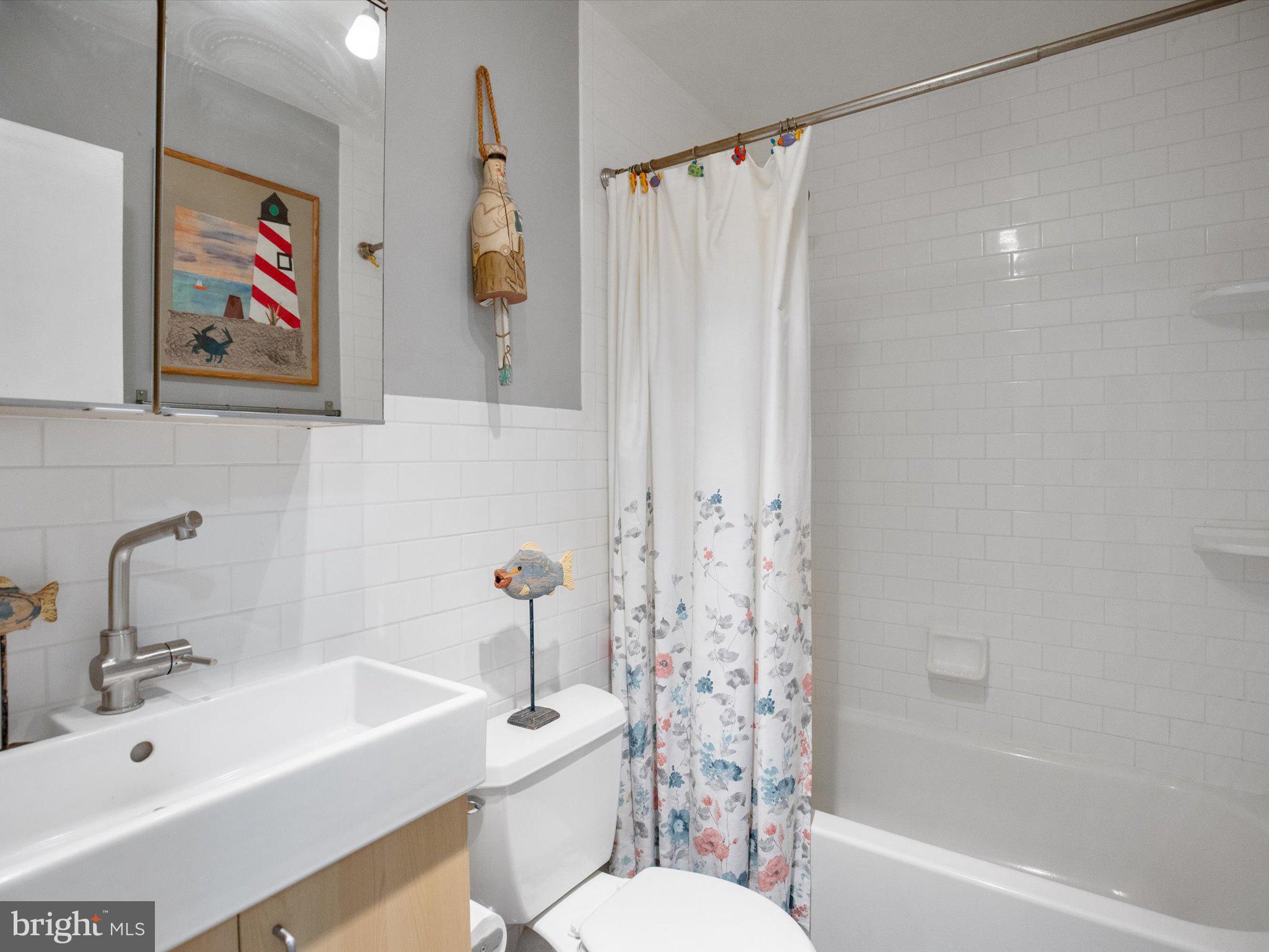 LOTHIAN WOODS - Residential