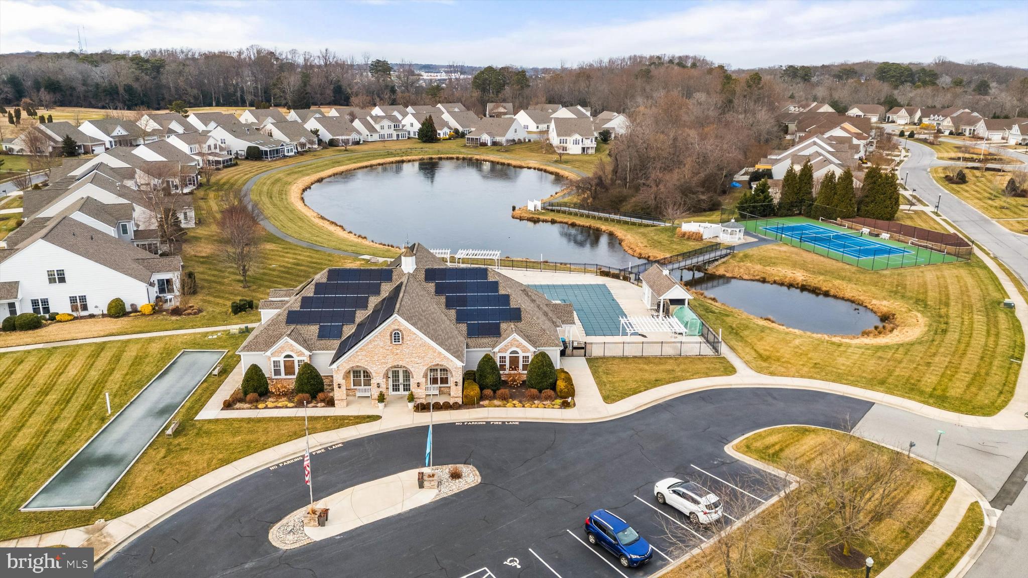 BAY CROSSING - Residential