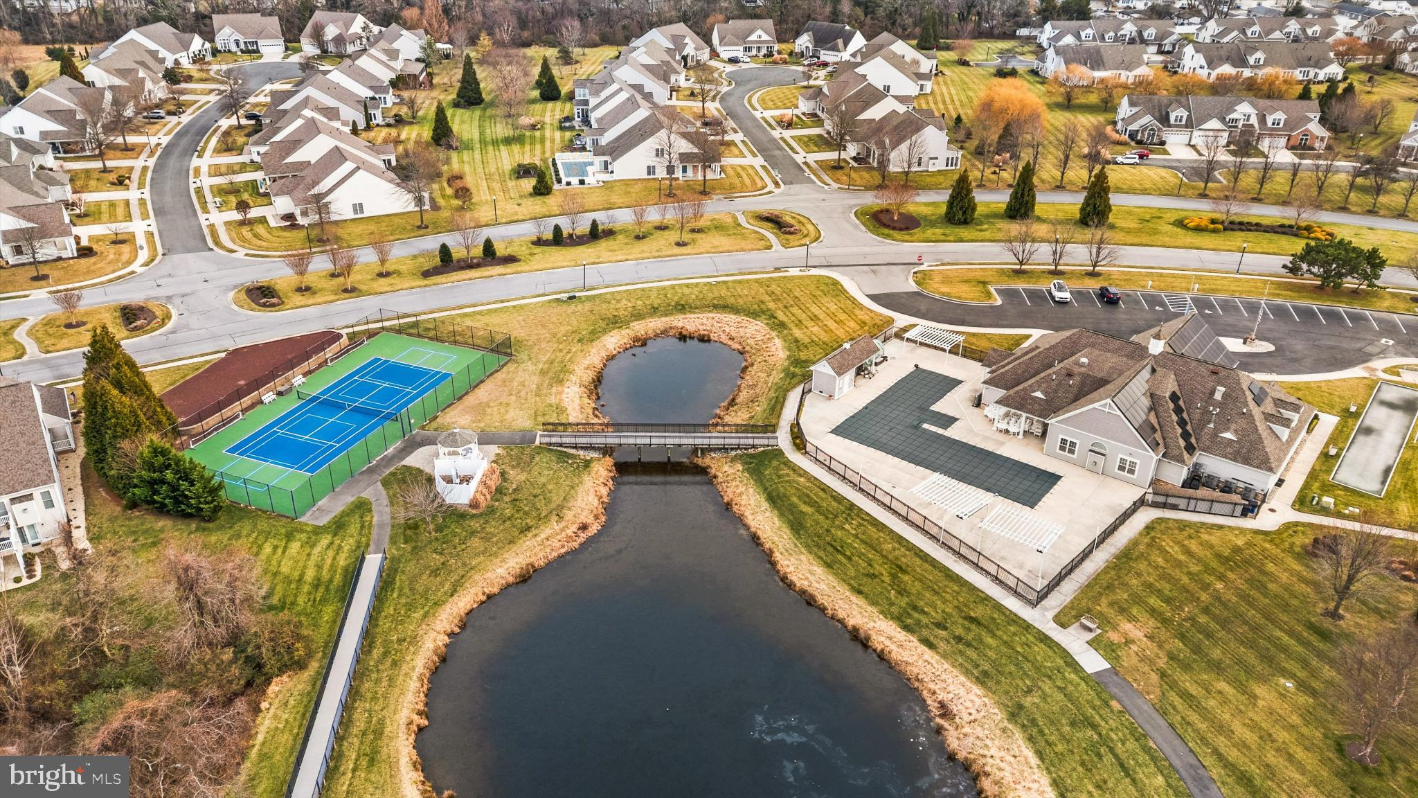 BAY CROSSING - Residential