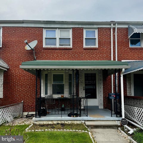 Townhouse For Sale - 806 Arncliffe Road<br/> Baltimore County, BALTIMORE, MD 21221