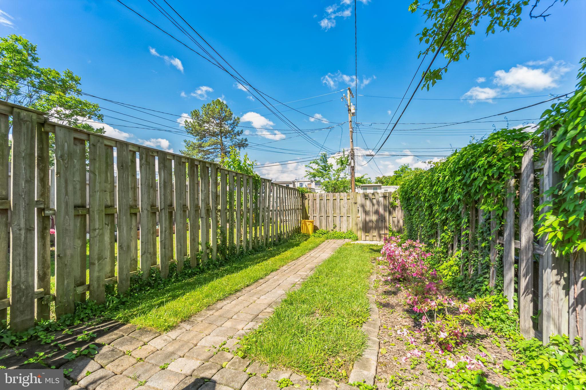 HAMPDEN HISTORIC DISTRICT - Residential