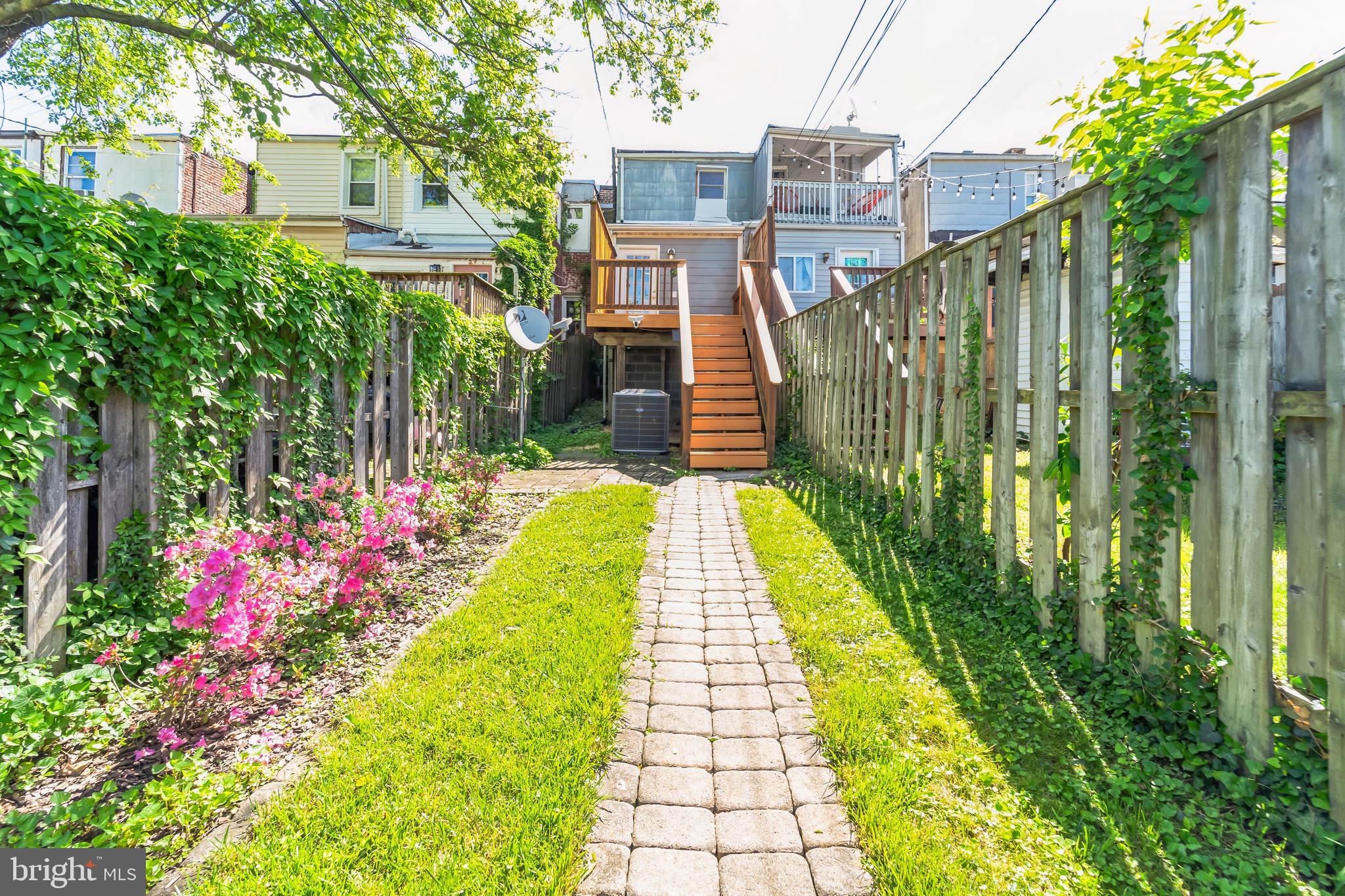 HAMPDEN HISTORIC DISTRICT - Residential