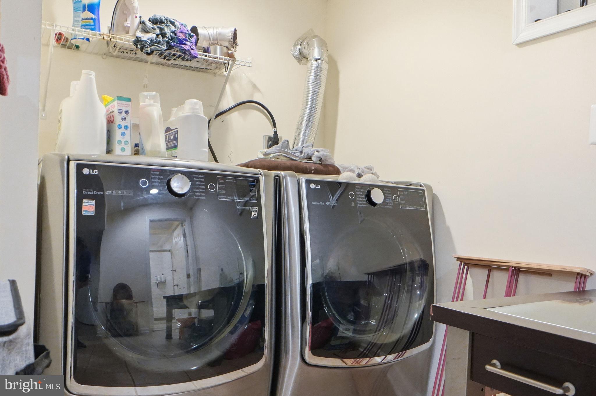 ROLLING TERRACE - Residential