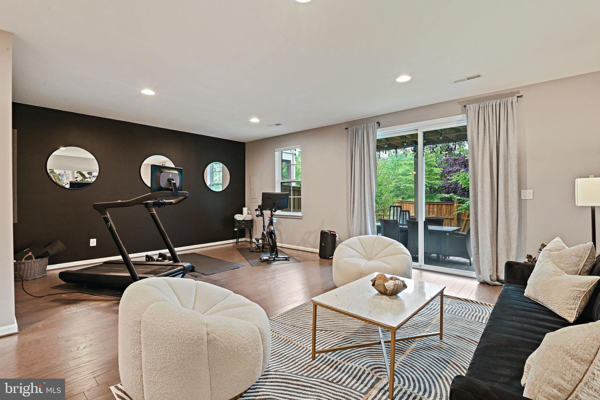 BRAMBLETON - Residential