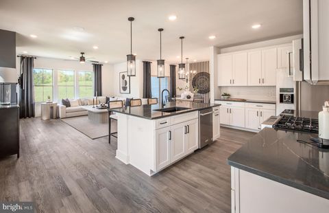 5005 QUARTERMASTER LANE JAMISON PA 18929