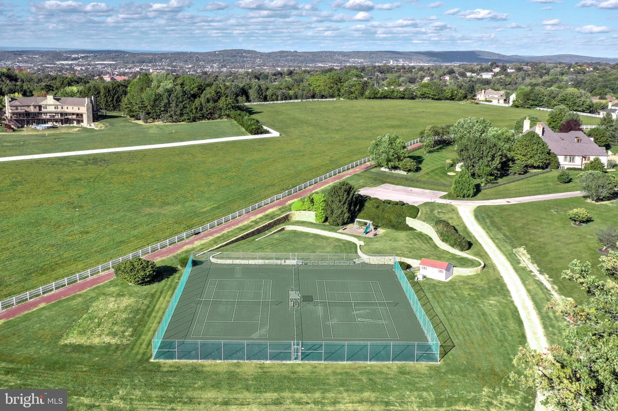 ROSENMILLER FARMS - Residential