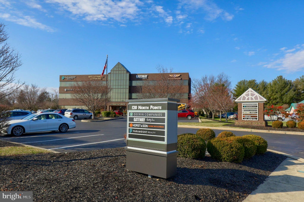 Photo of 120 N Pointe Boulevard, LANCASTER, PA 17601 (MLS # PALA2097136)