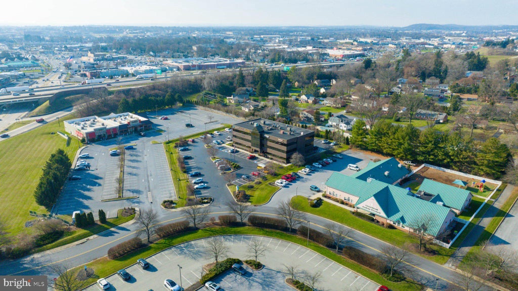 Photo of 120 N Pointe Boulevard, LANCASTER, PA 17601 (MLS # PALA2097136)