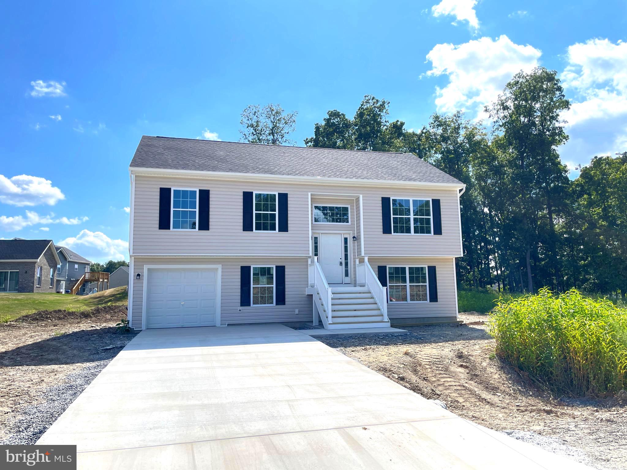 NADENBOUSCH PINES - Residential