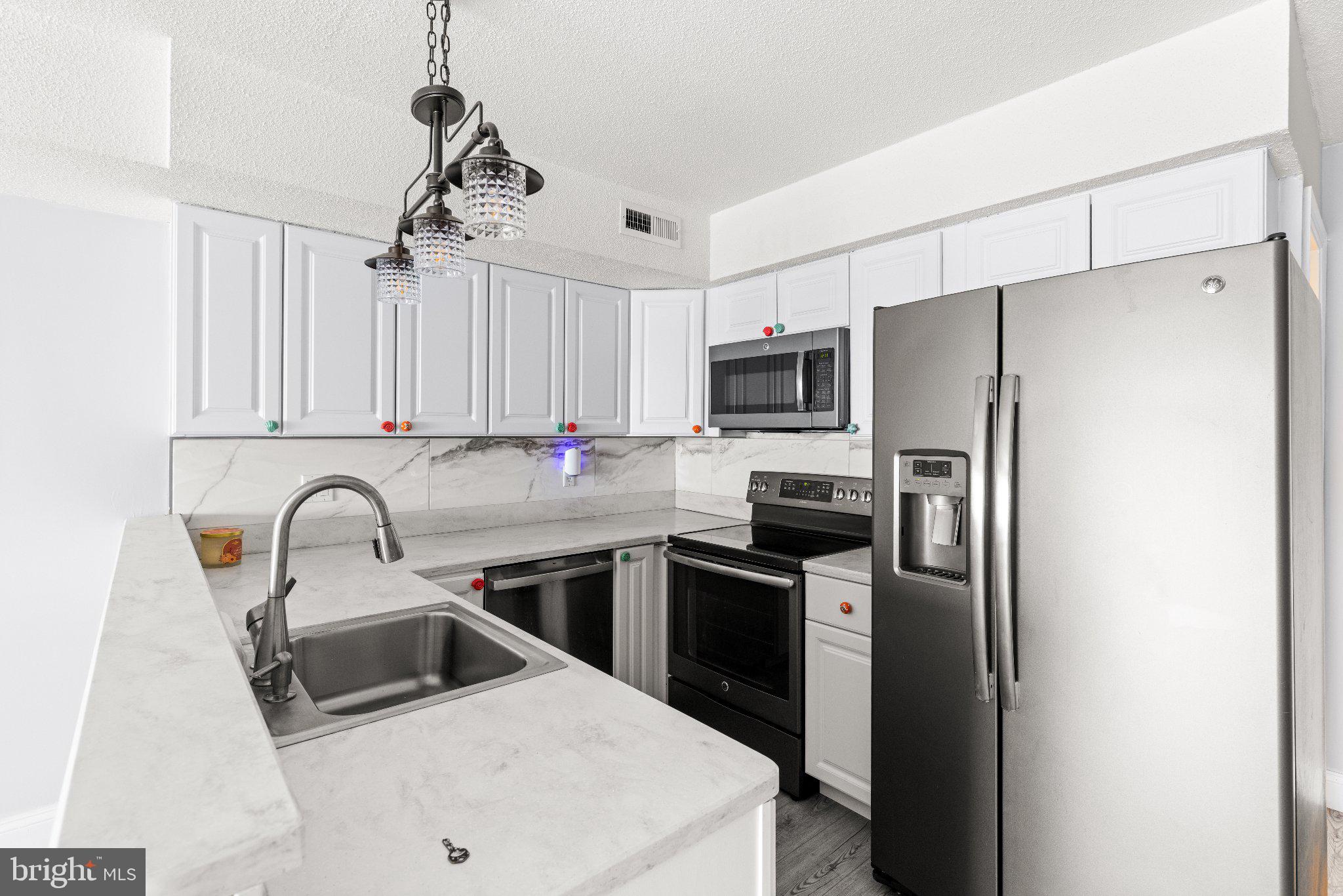 719 RUSTY ANCHOR ROAD 2