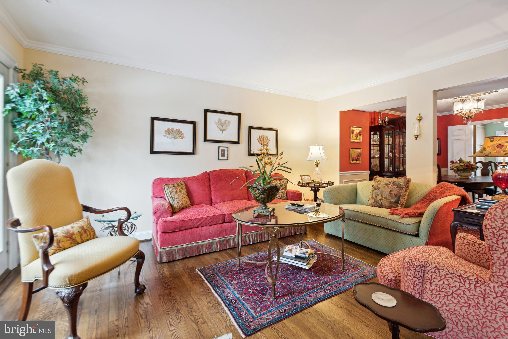 FOREST HILLS - Residential