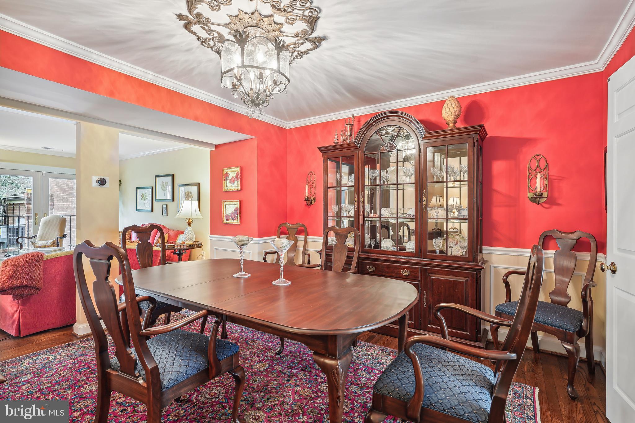 FOREST HILLS - Residential