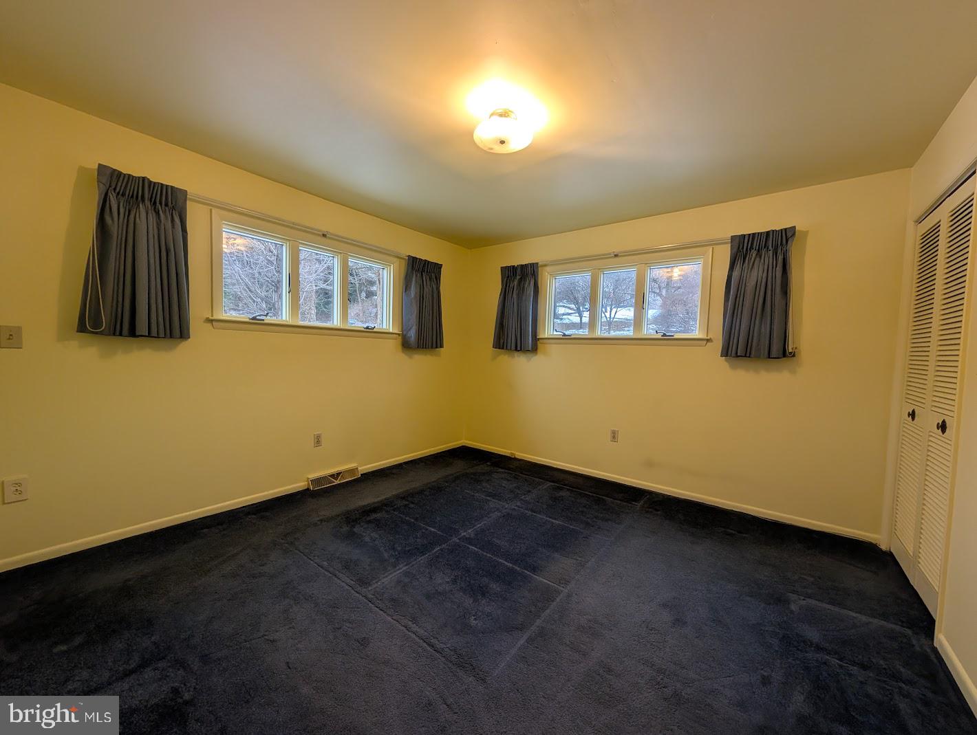 NEW CUMBERLAND BOROUGH - Residential