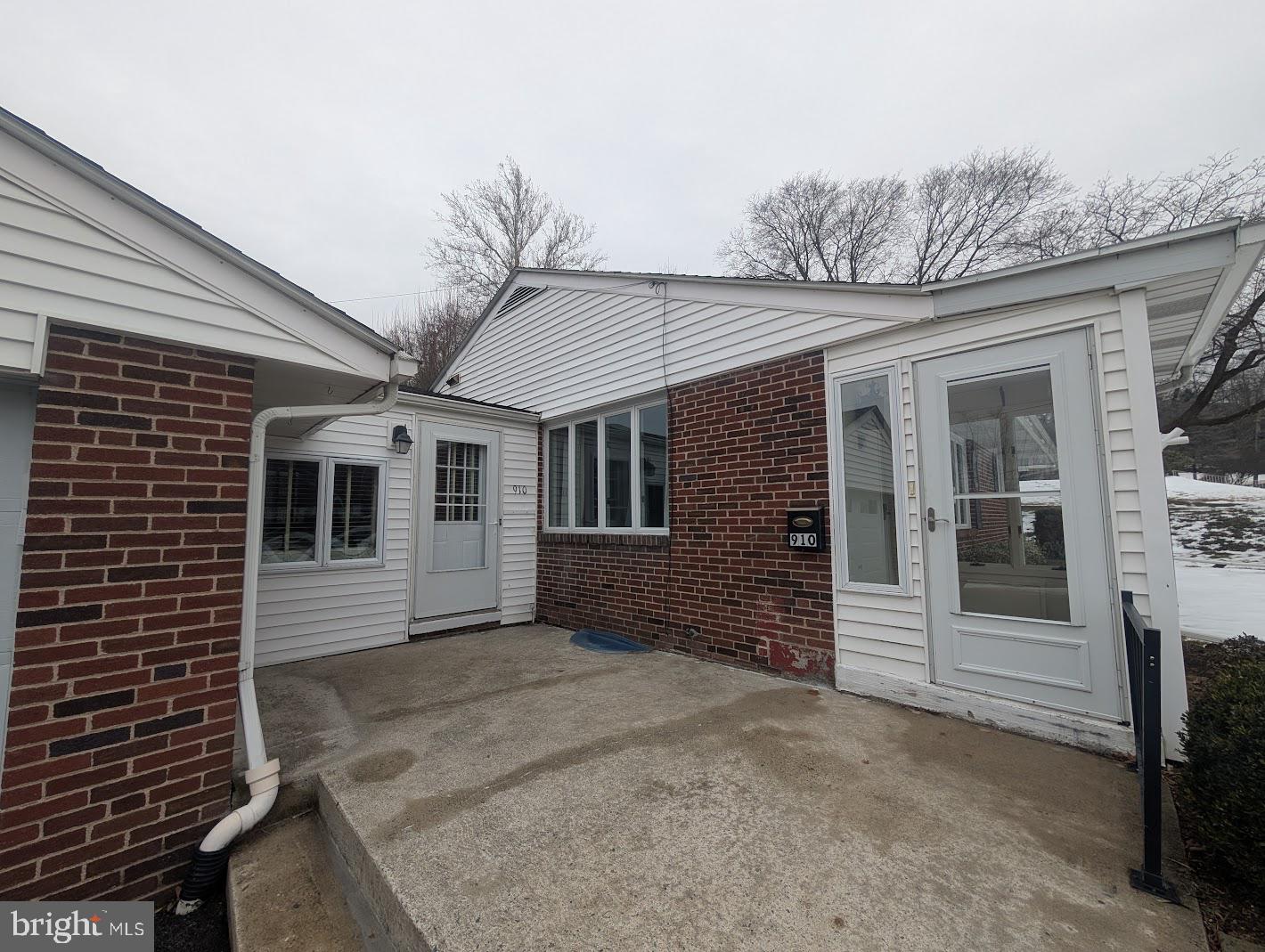 NEW CUMBERLAND BOROUGH - Residential