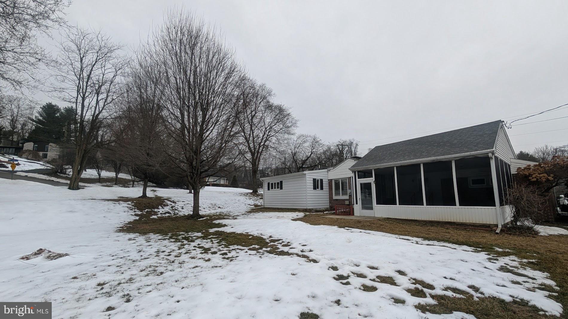 NEW CUMBERLAND BOROUGH - Residential