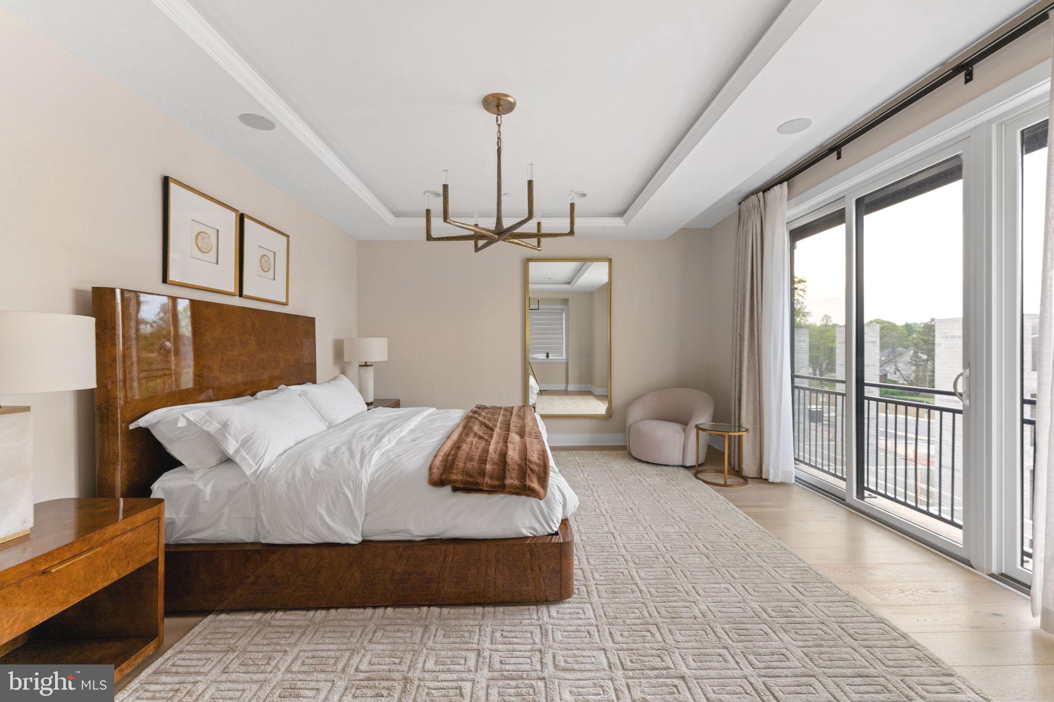 CHAIN BRIDGE - Residential