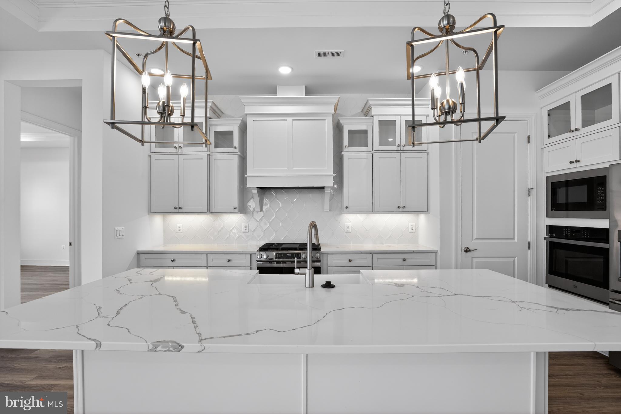 FOUR SEASONS AT SCENIC HARBOR - Residential