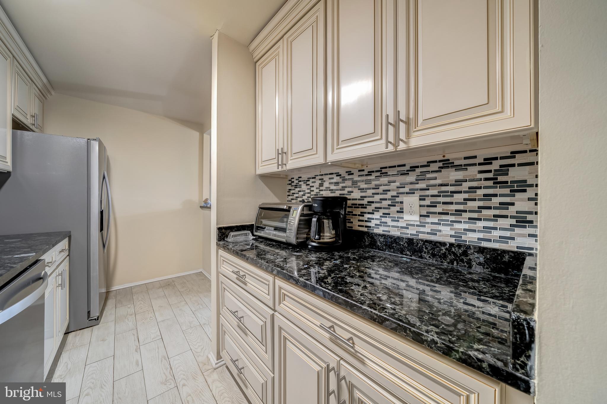 TIMBERLANE VILLAGE GARDEN CONDOMINIUMS - Residential