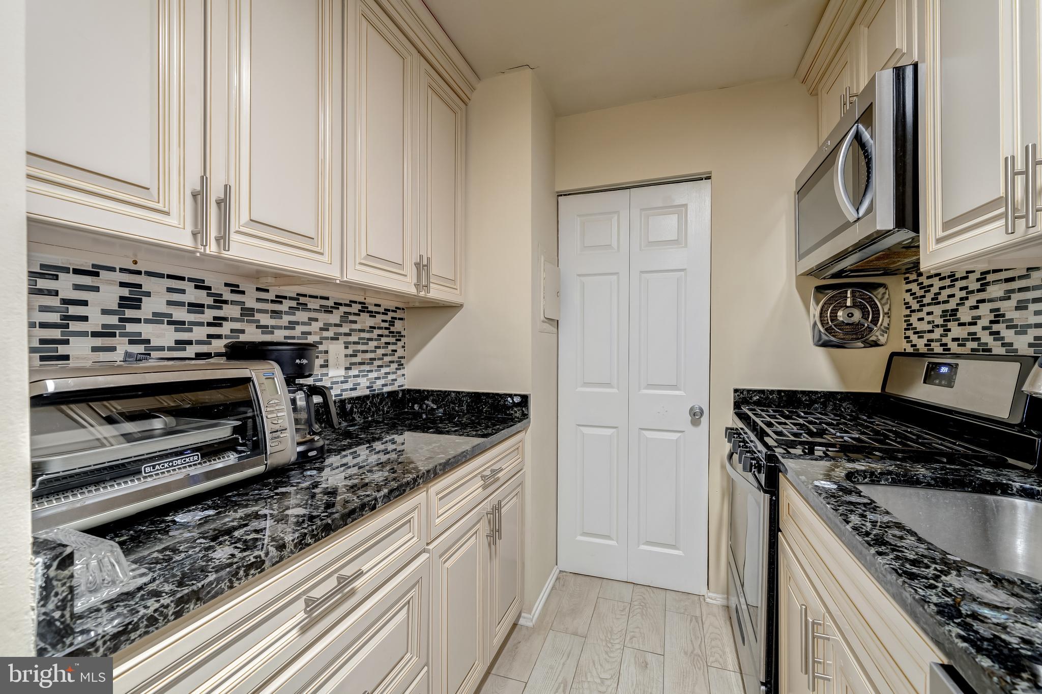 TIMBERLANE VILLAGE GARDEN CONDOMINIUMS - Residential