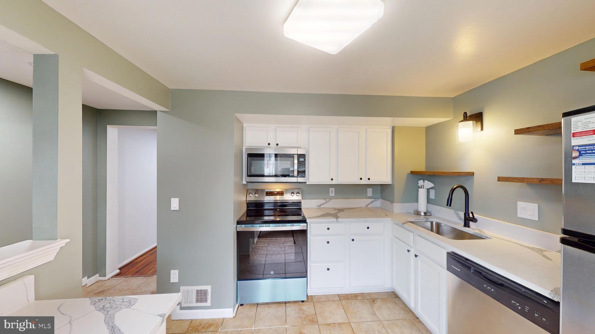 GEORGIAN HAMLET - Residential Lease