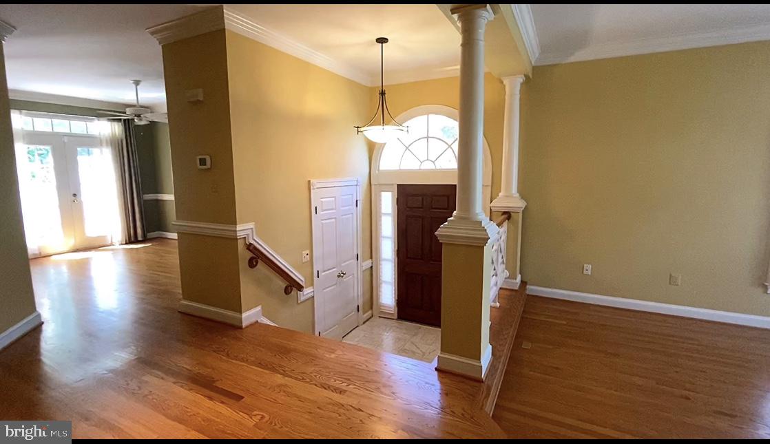 COURTHOUSE WOODS - Residential Lease