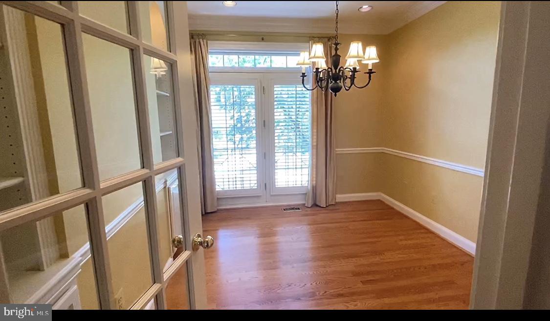 COURTHOUSE WOODS - Residential Lease