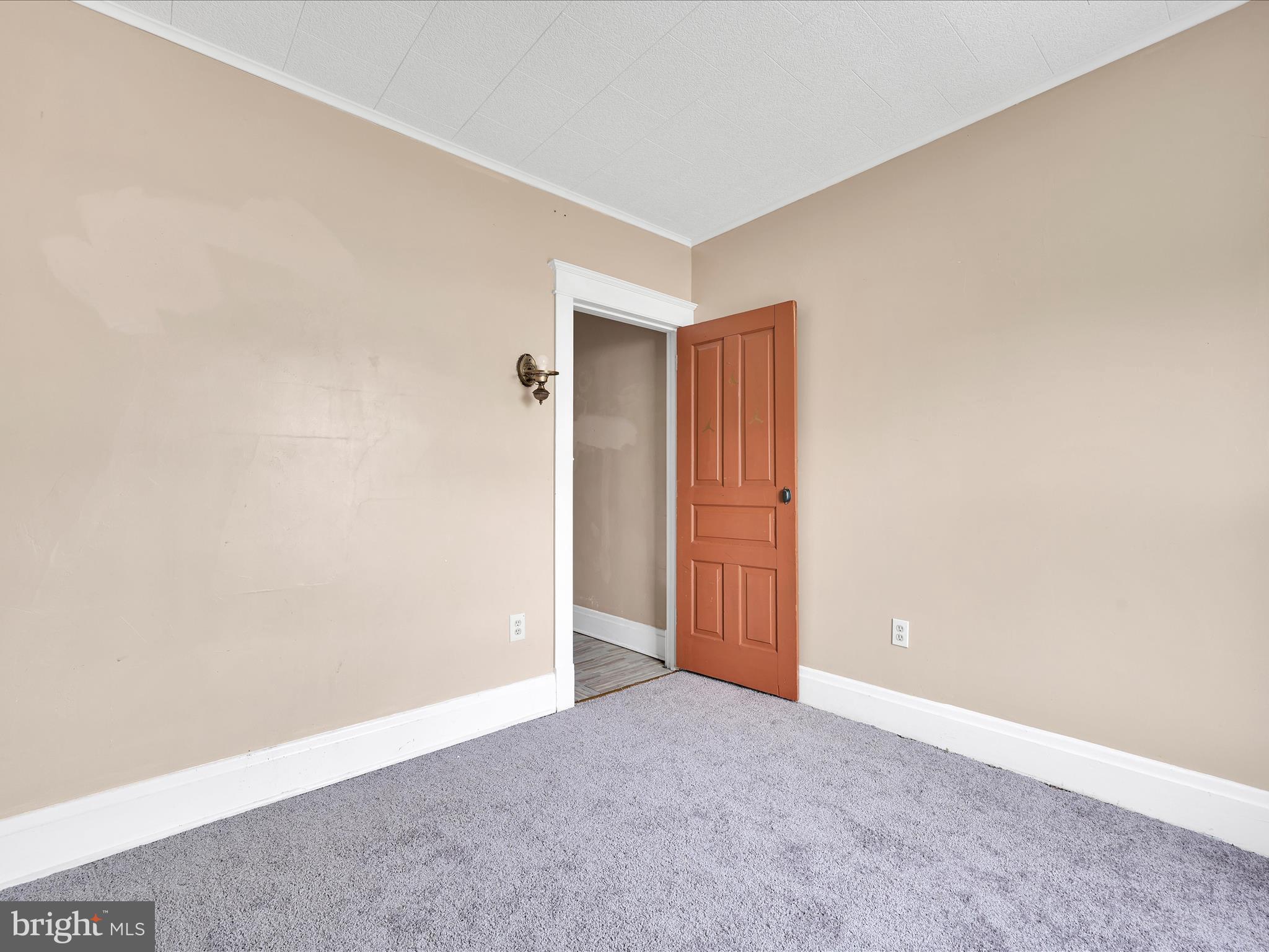 POTTSVILLE - Residential