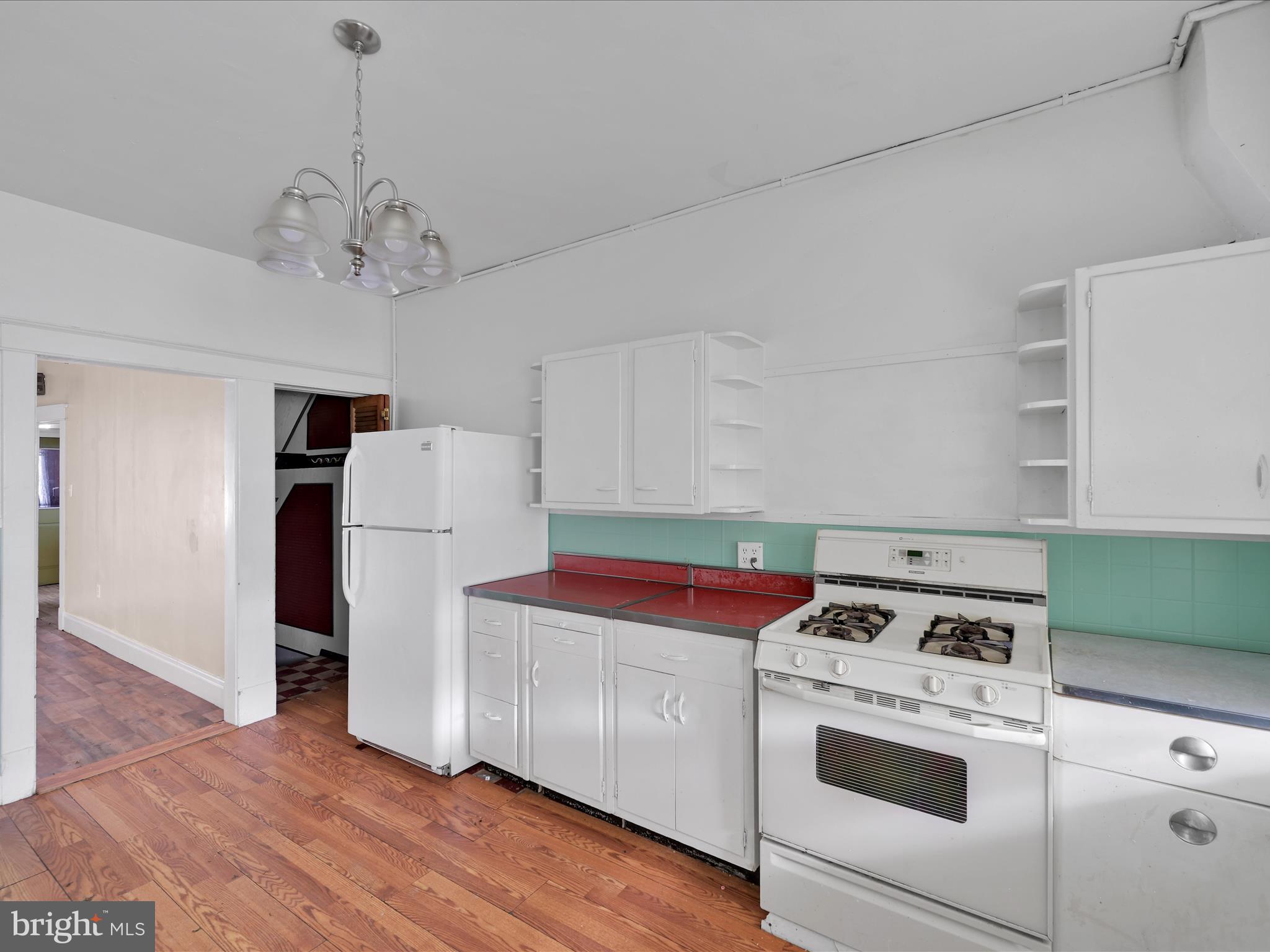 POTTSVILLE - Residential