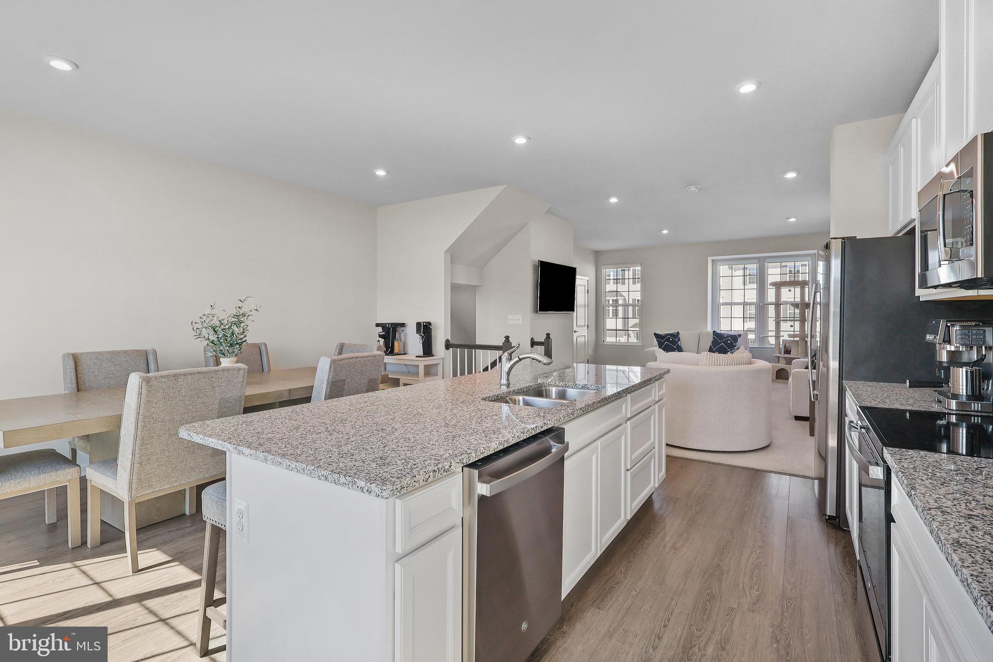 WILDERNESS SHORES - Residential