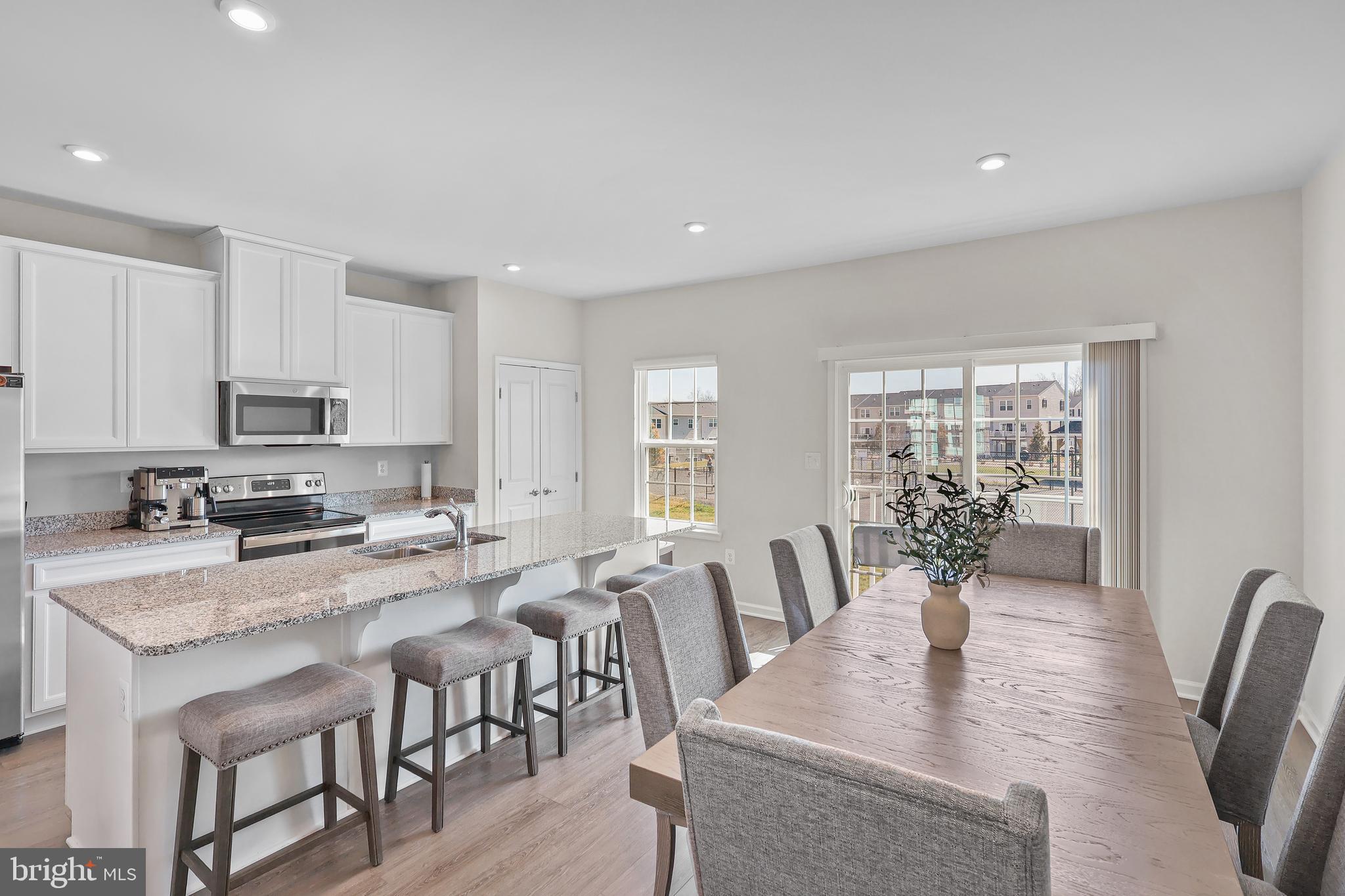 WILDERNESS SHORES - Residential