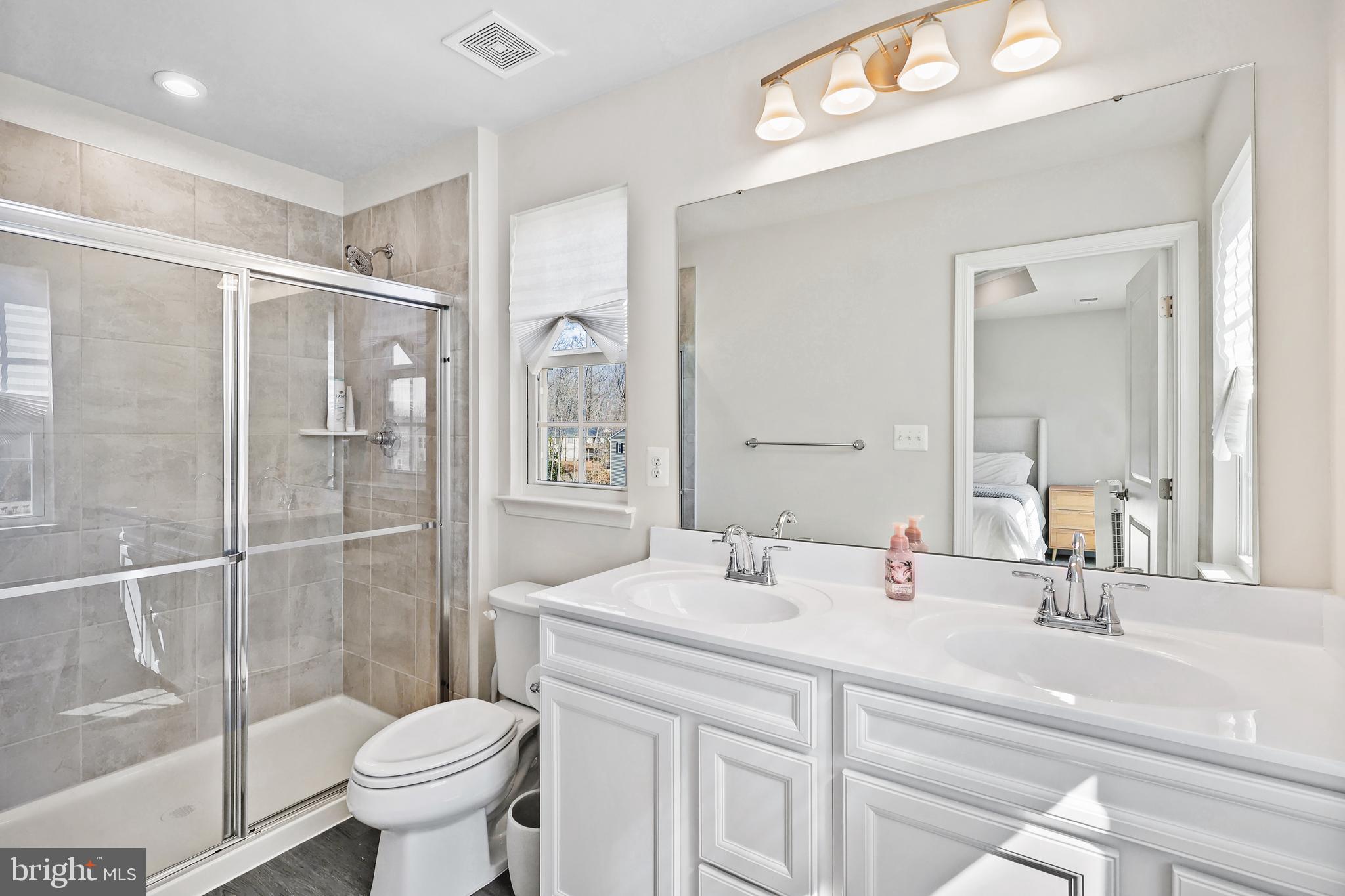 WILDERNESS SHORES - Residential