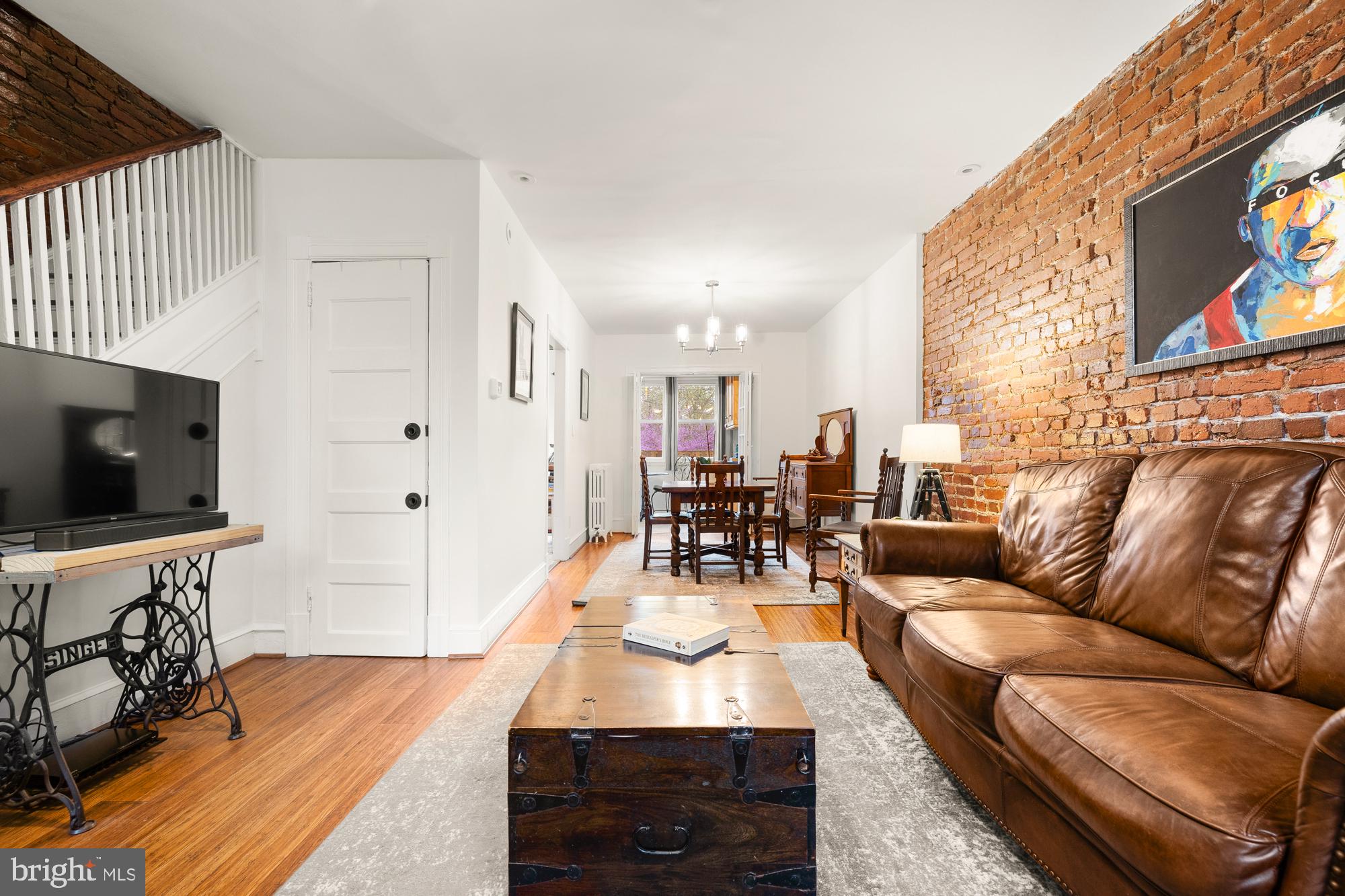 111 17TH STREET SE