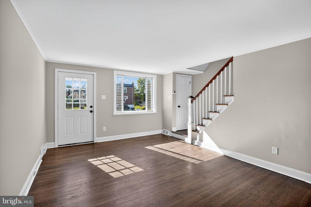 Photo of 5232 Gramercy Drive, CLIFTON HEIGHTS, PA 19018 (MLS # PADE2103000)