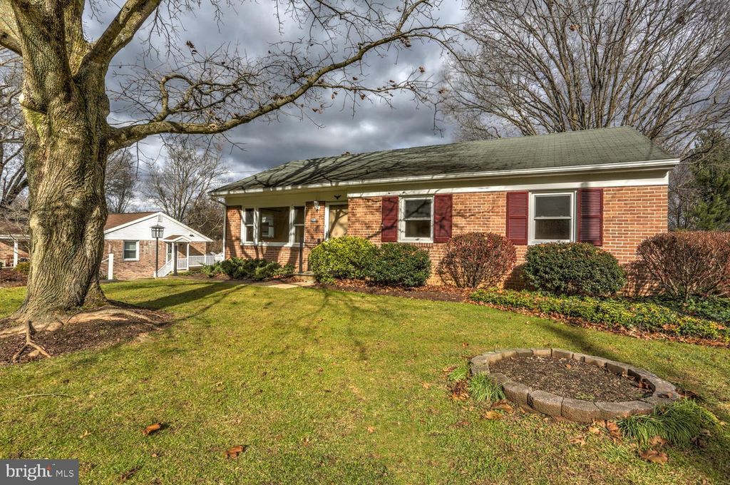 Photo of 253 LETORT RD, MILLERSVILLE, PA 17551 (MLS # PALA2028326)