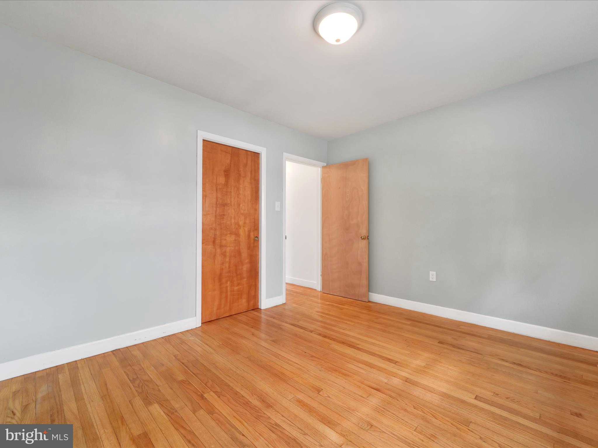 FRACKVILLE - Residential