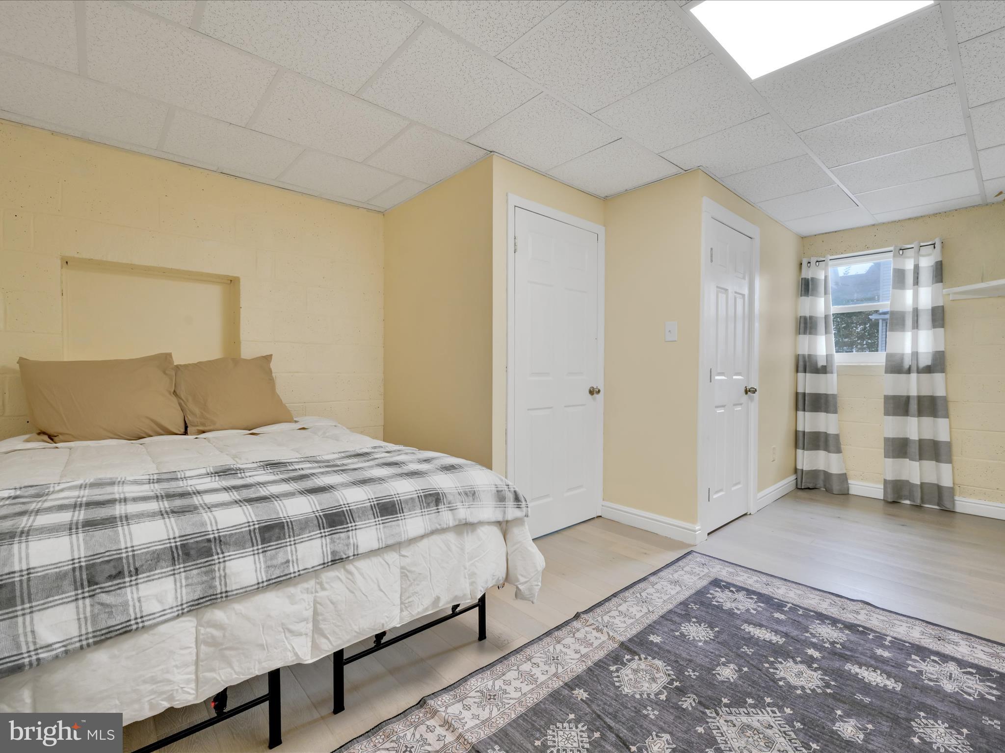 FRACKVILLE - Residential