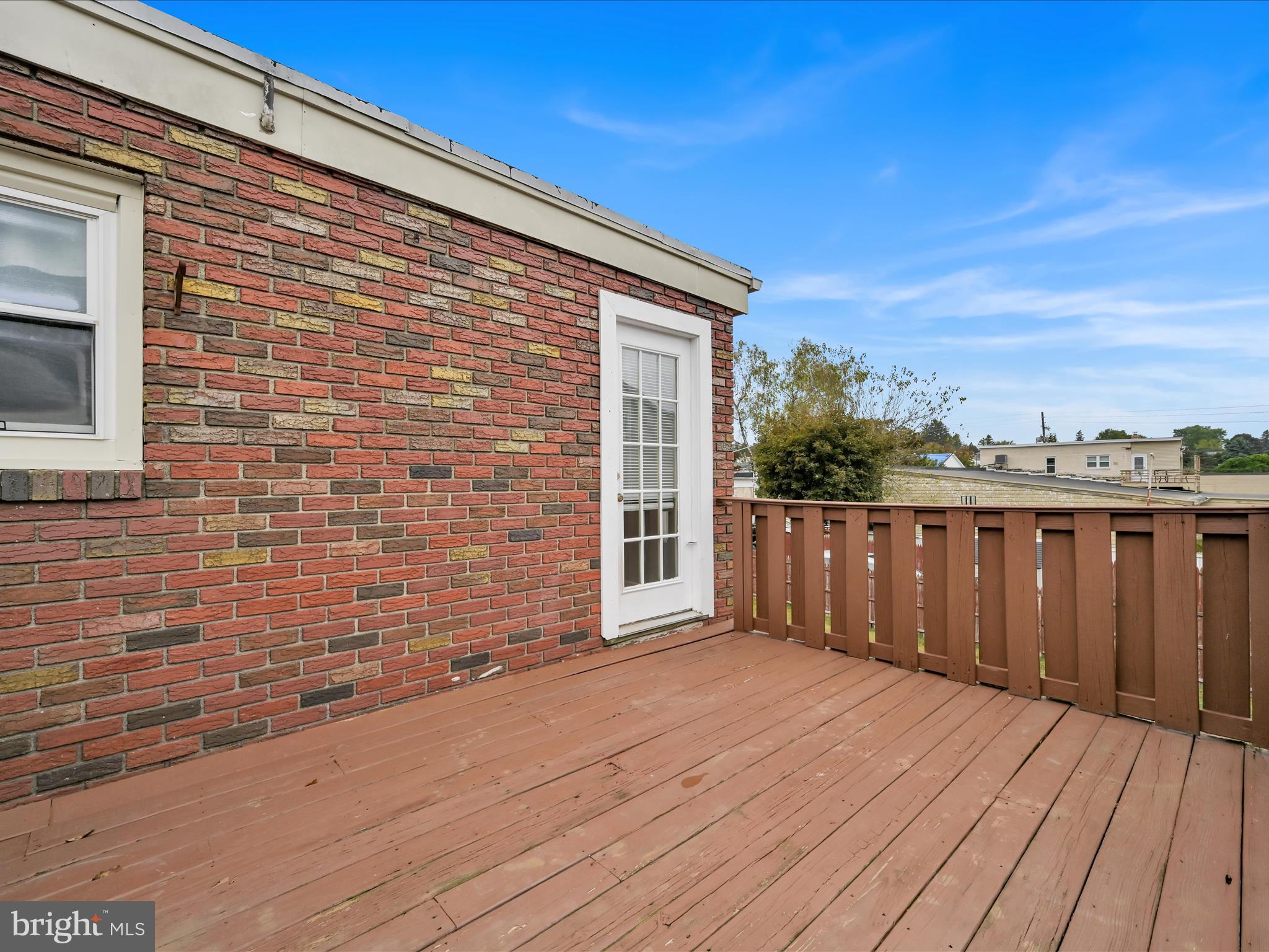 FRACKVILLE - Residential