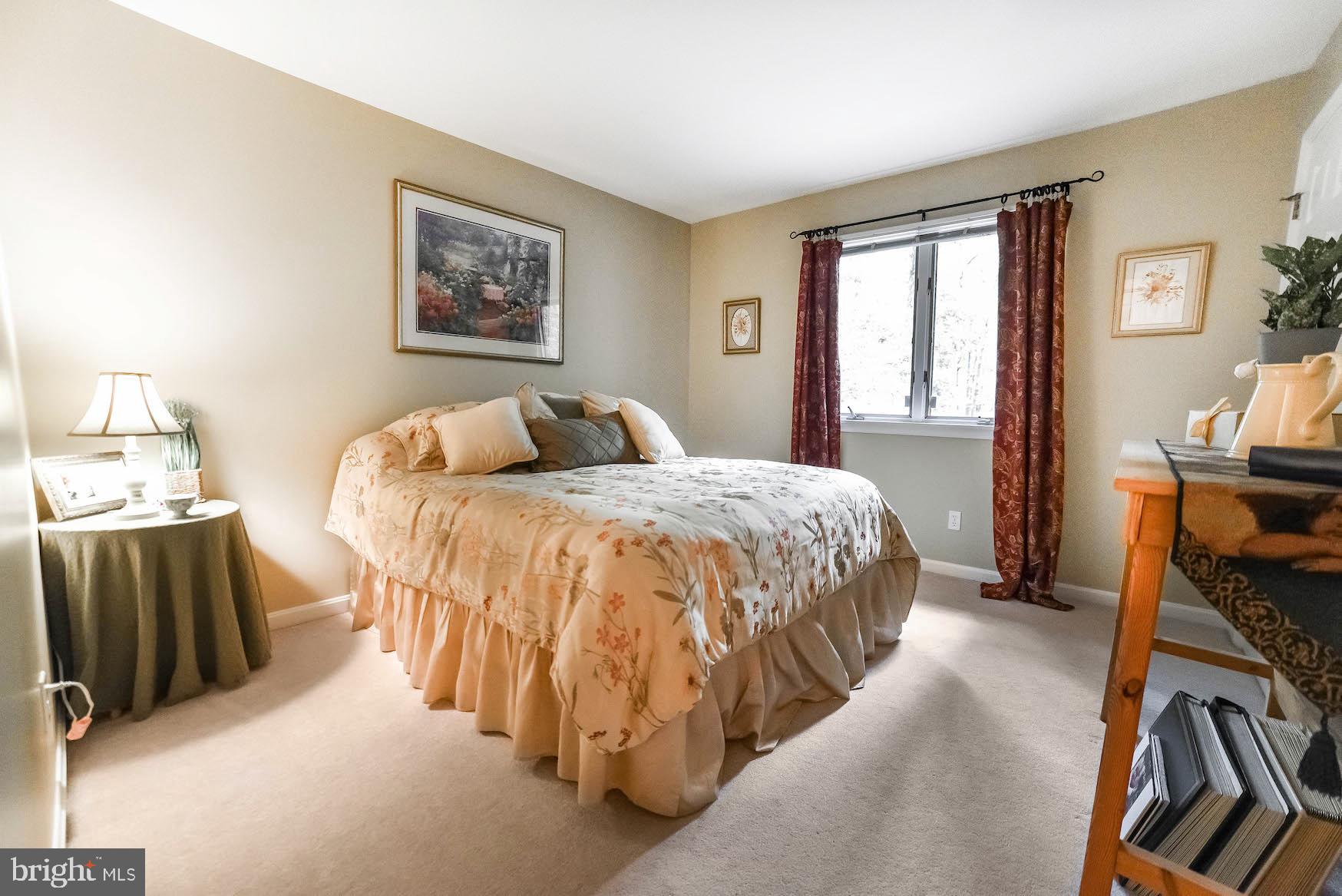 PAW PAW HOLLOW - Residential