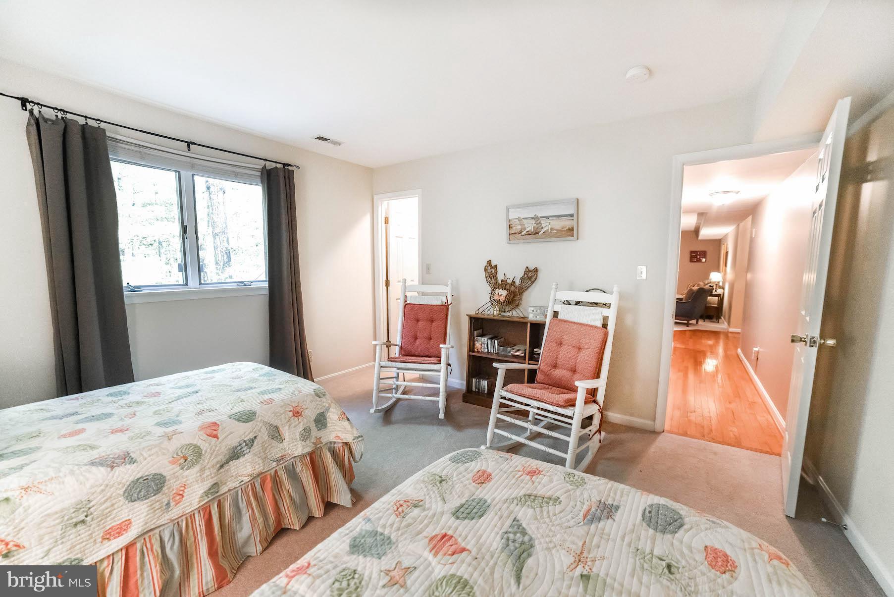 PAW PAW HOLLOW - Residential