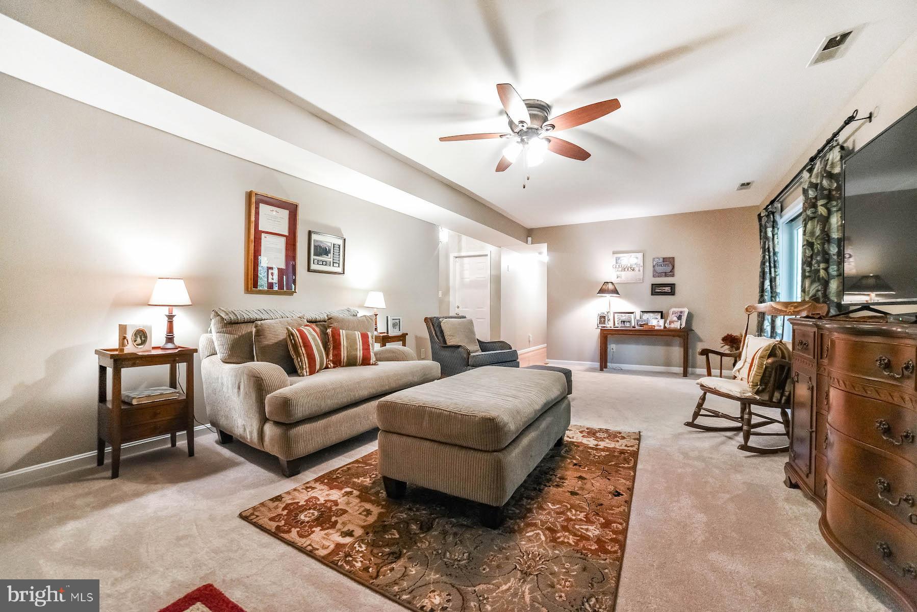 PAW PAW HOLLOW - Residential