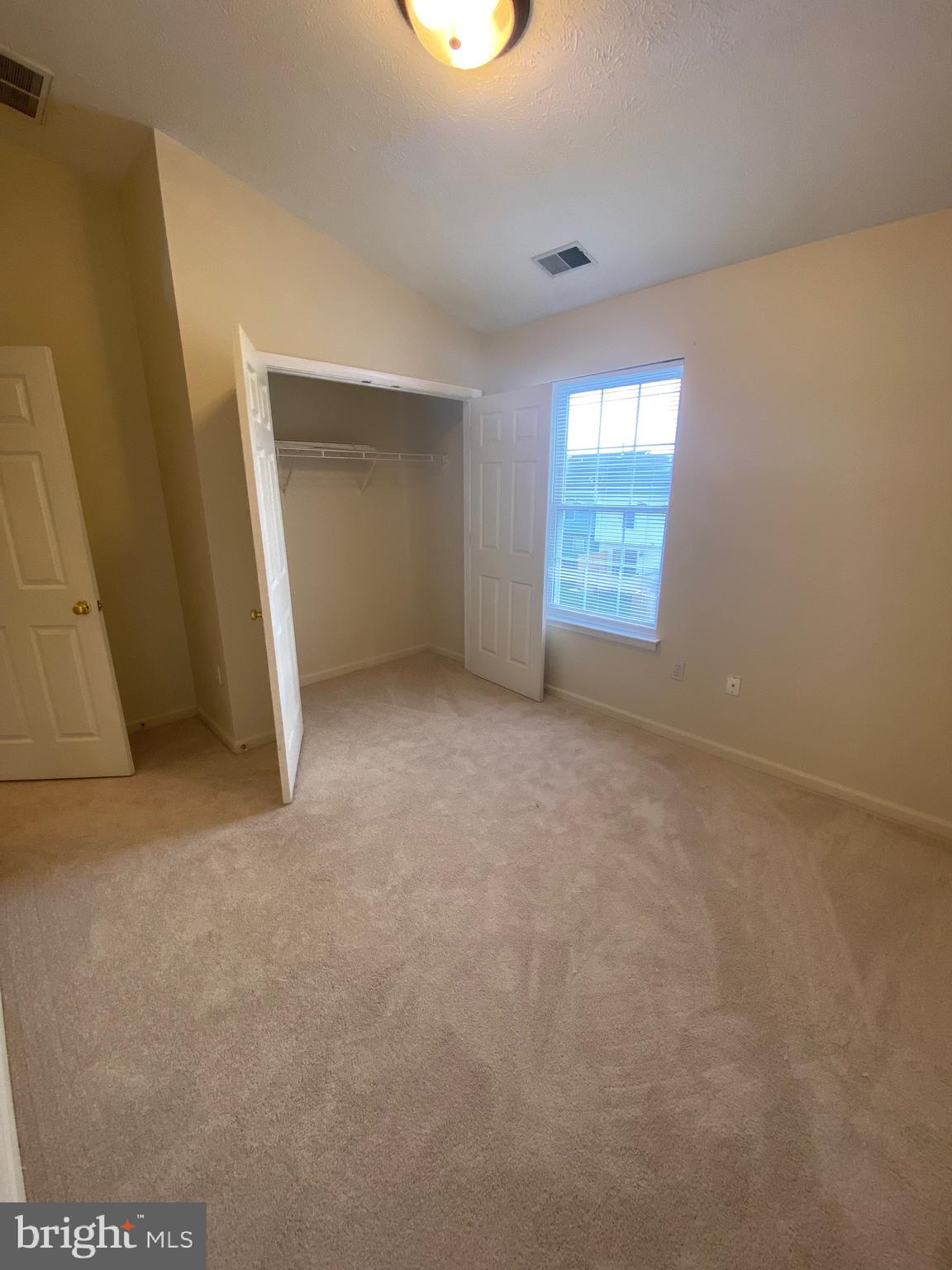 WINDSTONE TOWNHOMES - Residential Lease